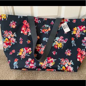 Drawstring family tote Vera Bradley new